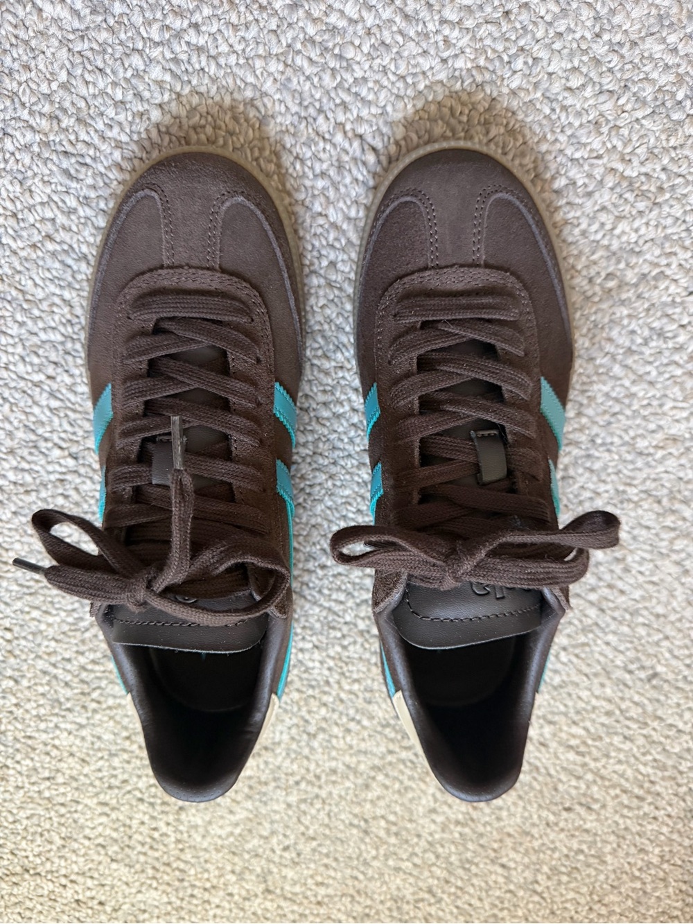 Never worn Gola Women’s Brown Sneakers with Teal Stripes